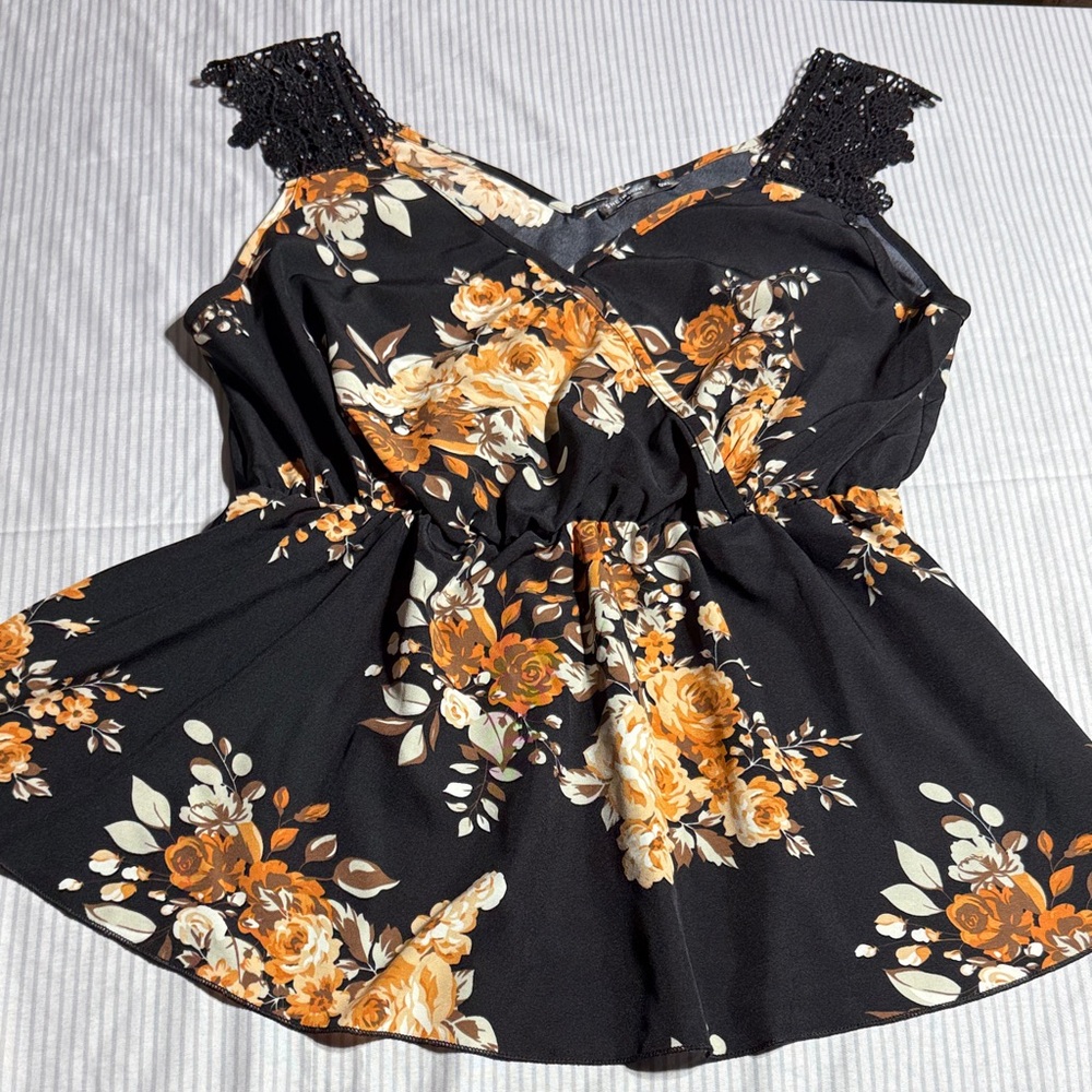 SHEIN Black and Orange Floral Tank Top with Lace straps